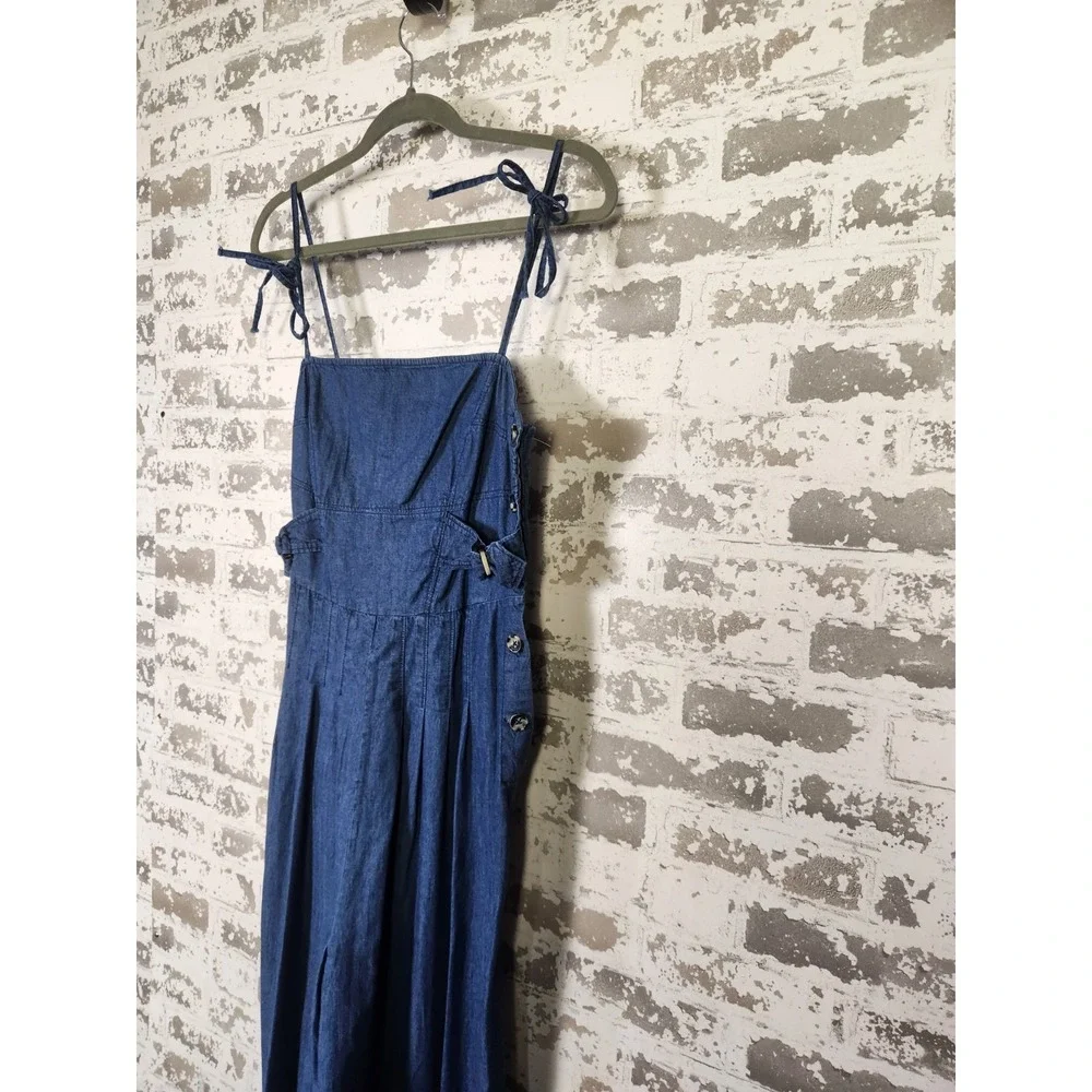 Free People Denim Jumpsuit Size 10 Blue Wide Leg Tie Strap Smocked Boho Festival - Picture 6 of 15